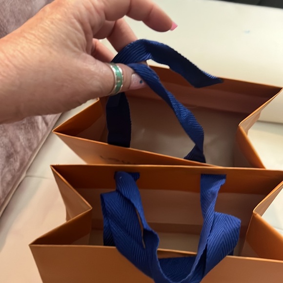 A set of 2 Louis Vuitton bag’s 🩵🩵🩵 - Picture 6 of 9